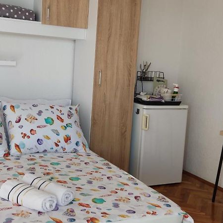 Apartment And Rooms Busa 3 Senj  Exterior foto